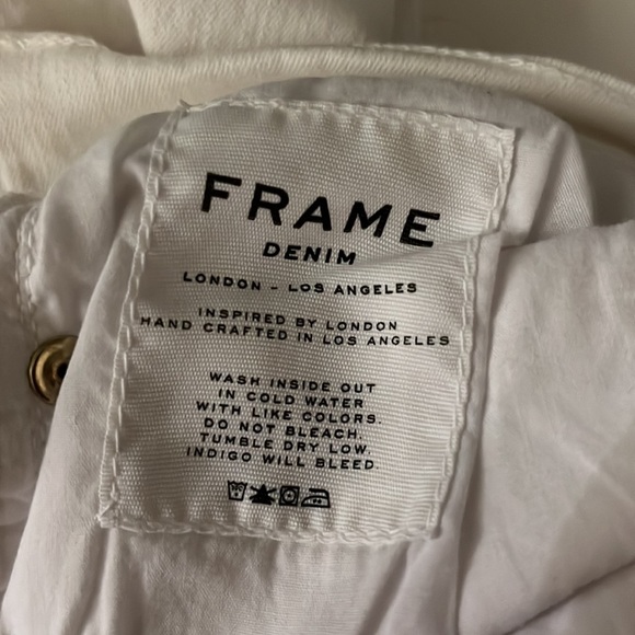 FRAME - Le Skinny de Jeanne Ripped Jeans • White - Picture 14 of 15